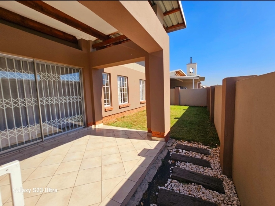 3 Bedroom Property for Sale in Waterval East North West